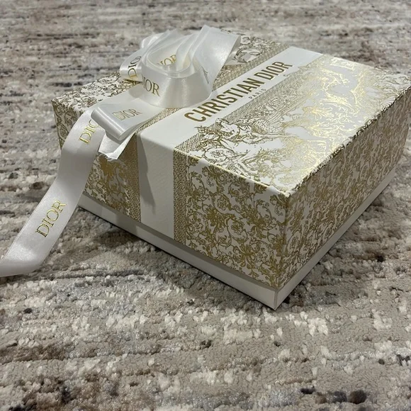 Christian Dior Paris gift box - Picture 2 of 7